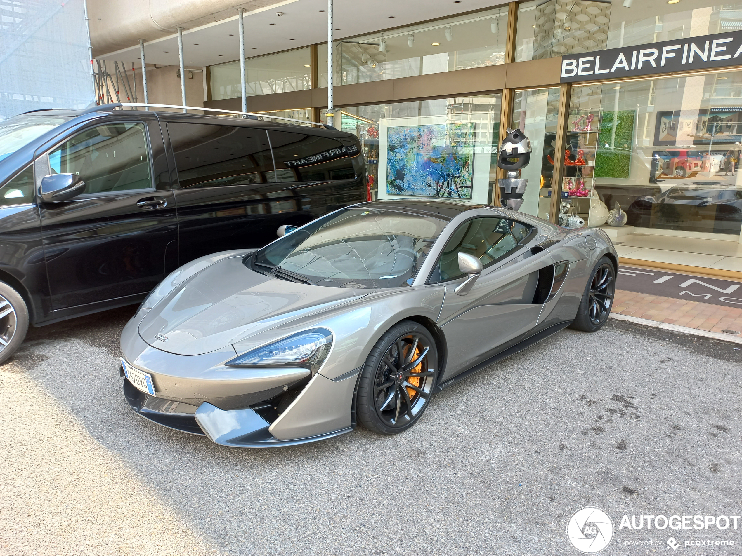 McLaren 570GT