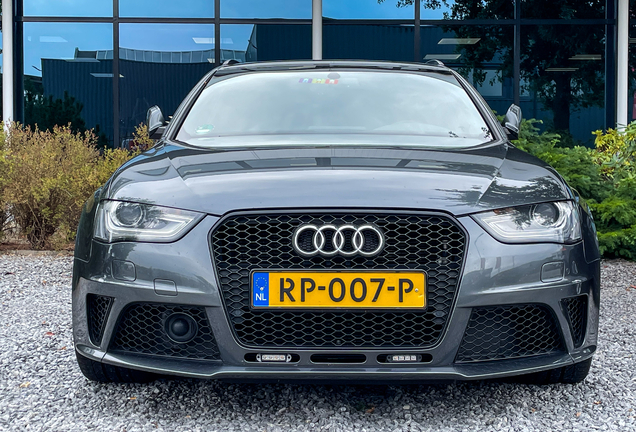 Audi RS4 Avant B8