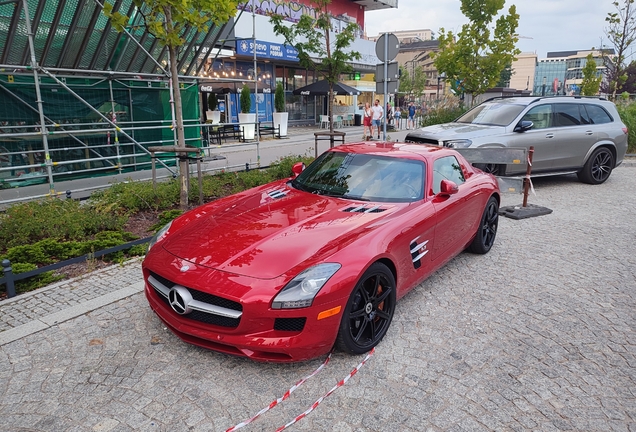 Mercedes-Benz SLS AMG