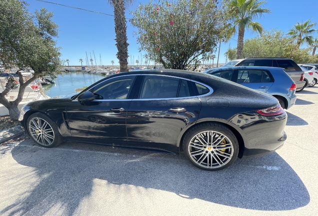 Porsche 971 Panamera Turbo S E-Hybrid