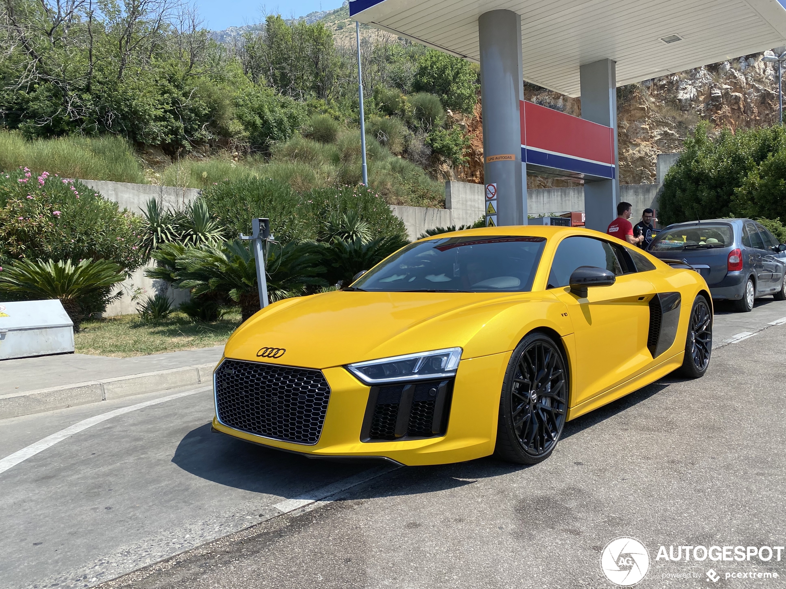 Audi R8 V10 Plus 2015