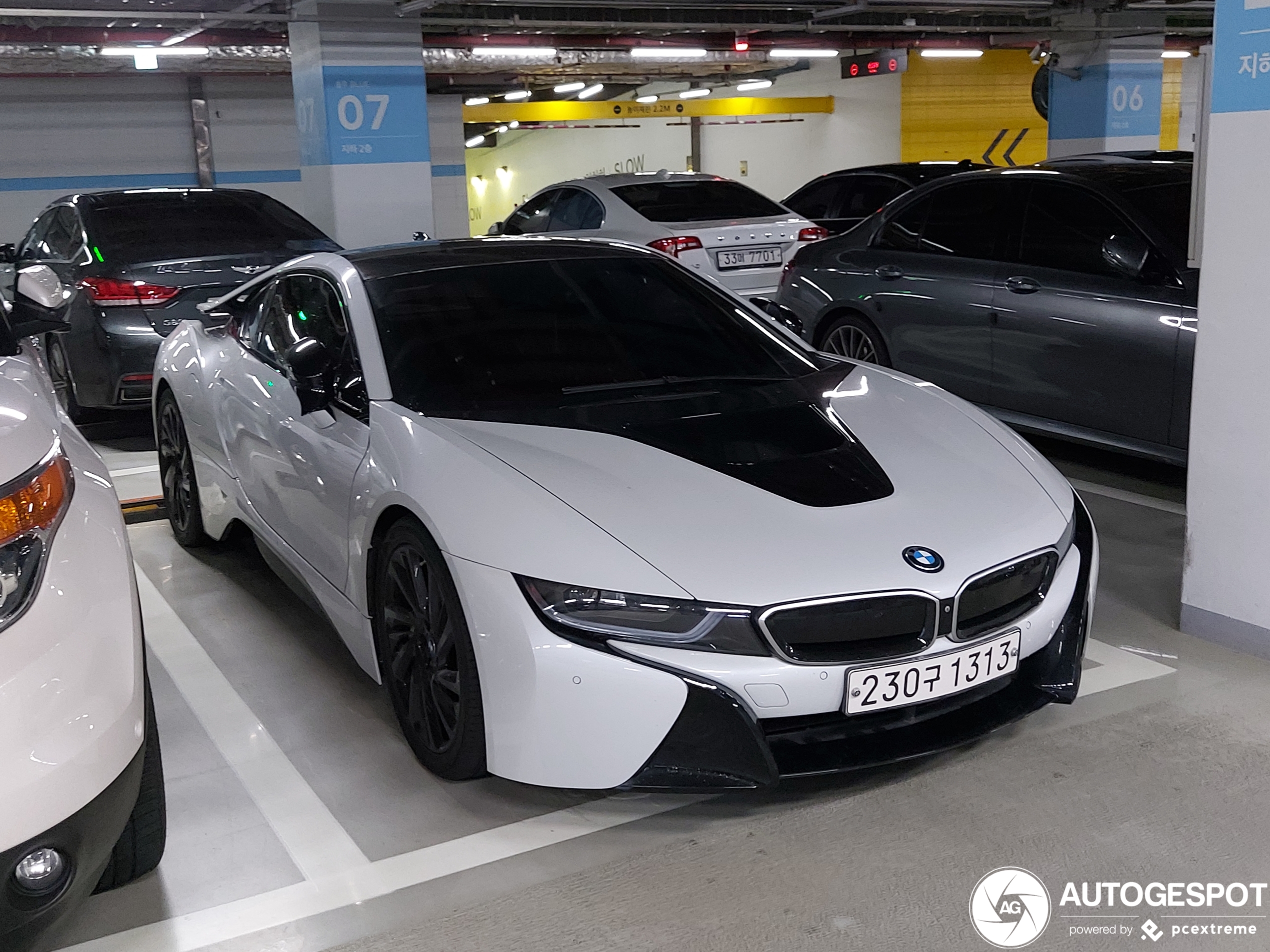 BMW i8