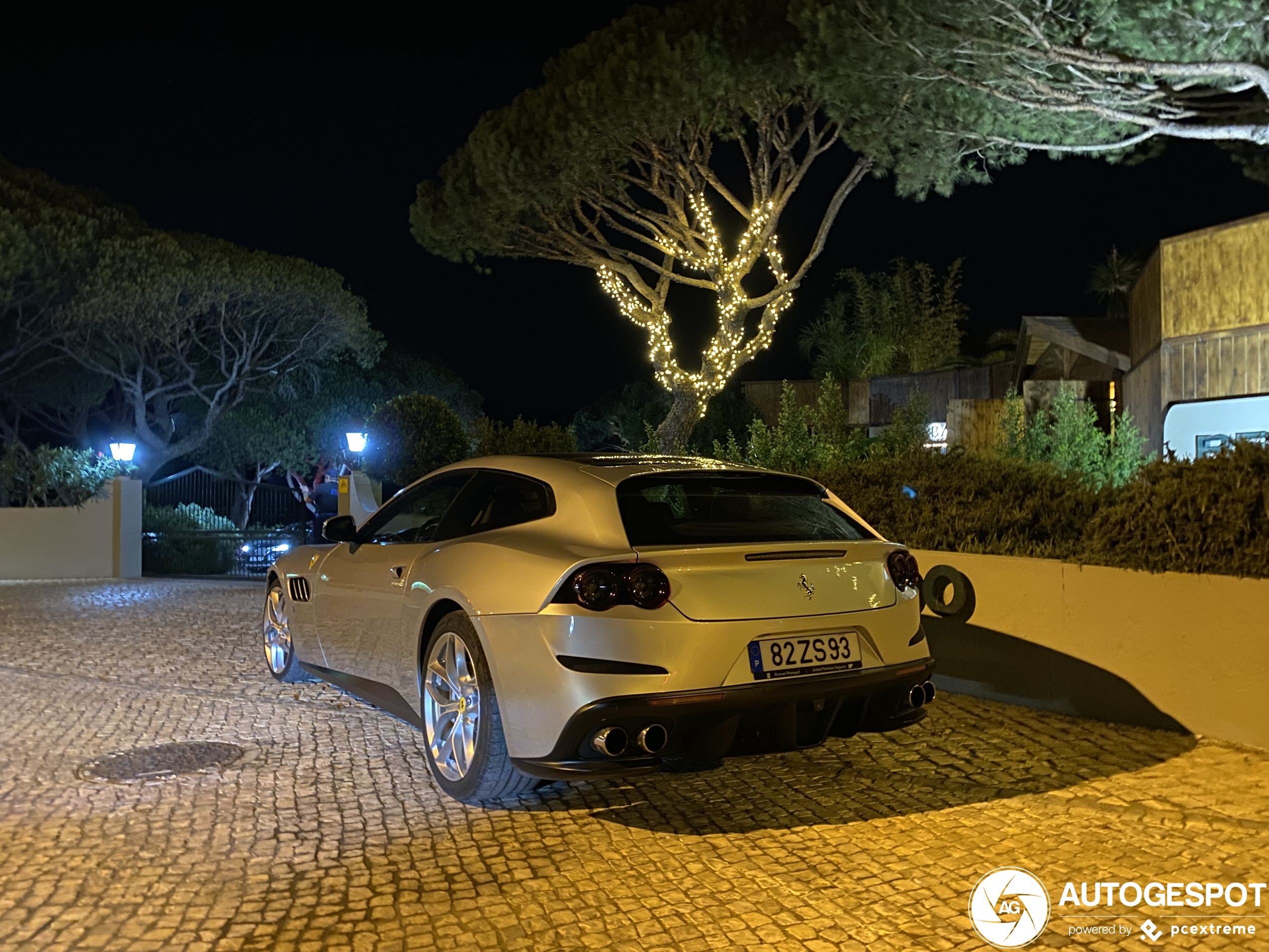 Ferrari GTC4Lusso T