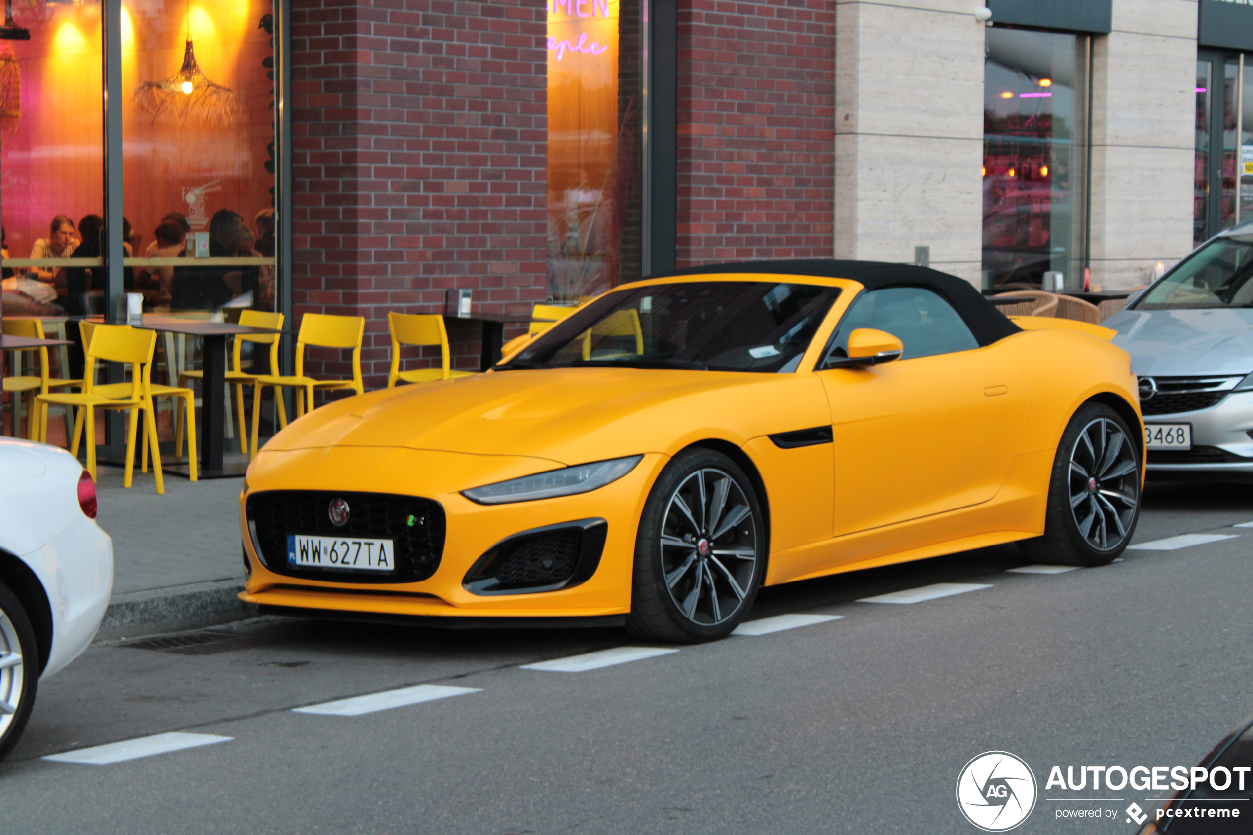 Jaguar F-TYPE R Convertible 2020