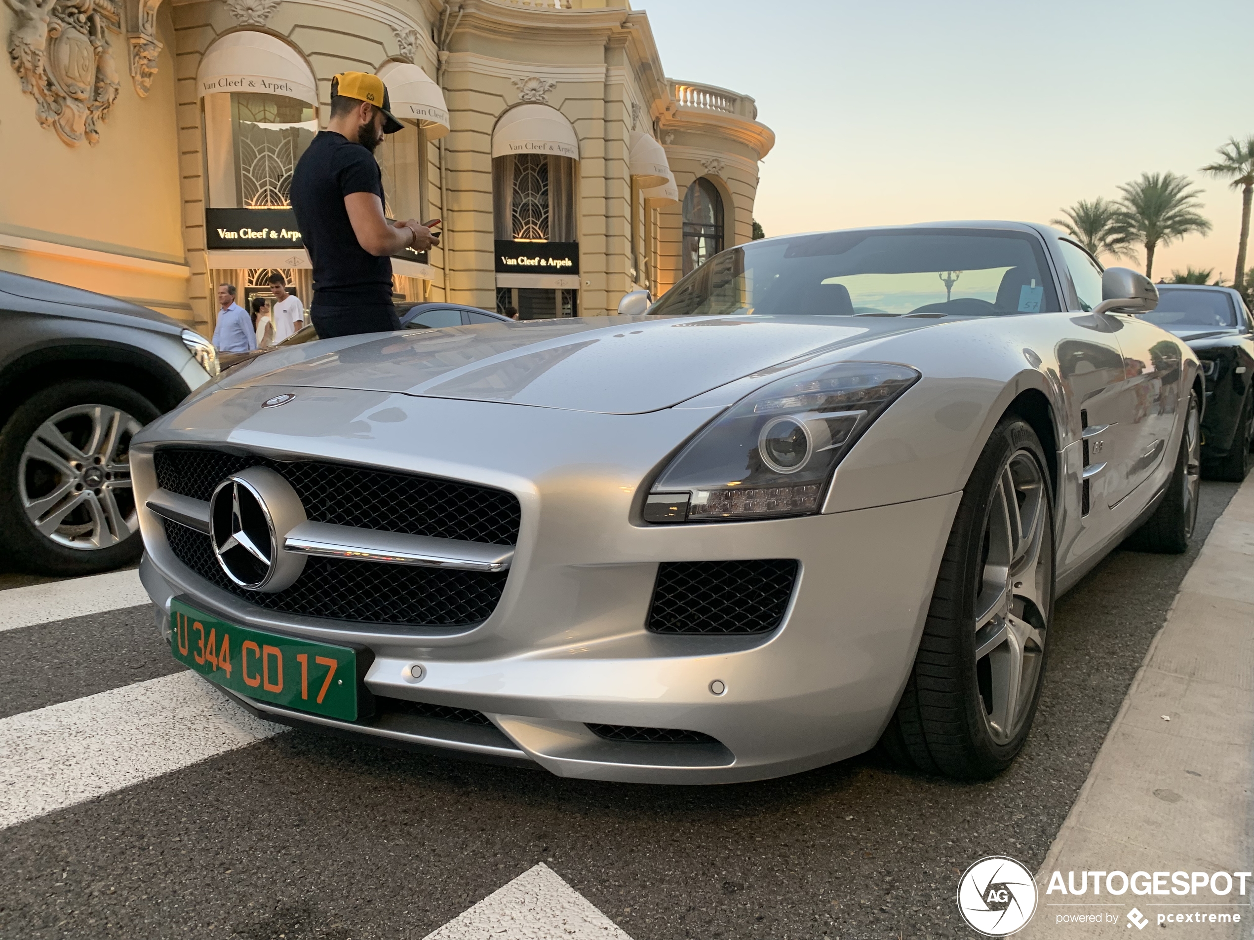 Mercedes-Benz SLS AMG