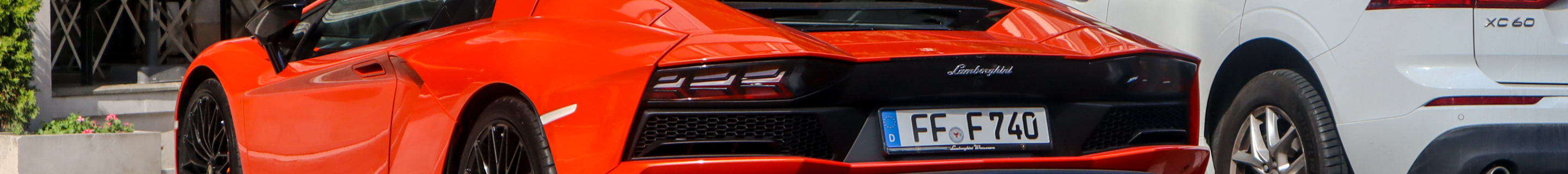 Lamborghini Aventador S LP740-4