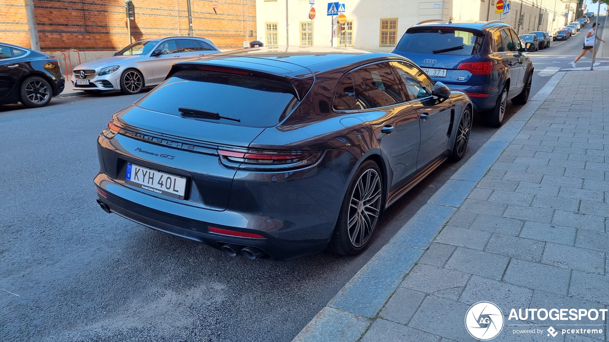 Porsche 971 Panamera GTS Sport Turismo