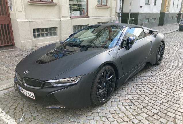 BMW i8 Roadster