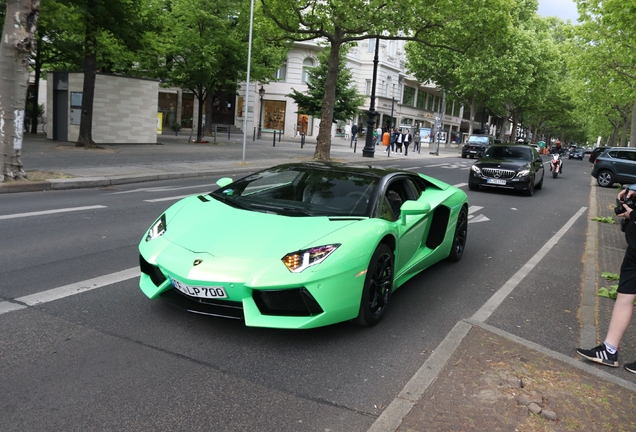 Lamborghini Aventador LP700-4