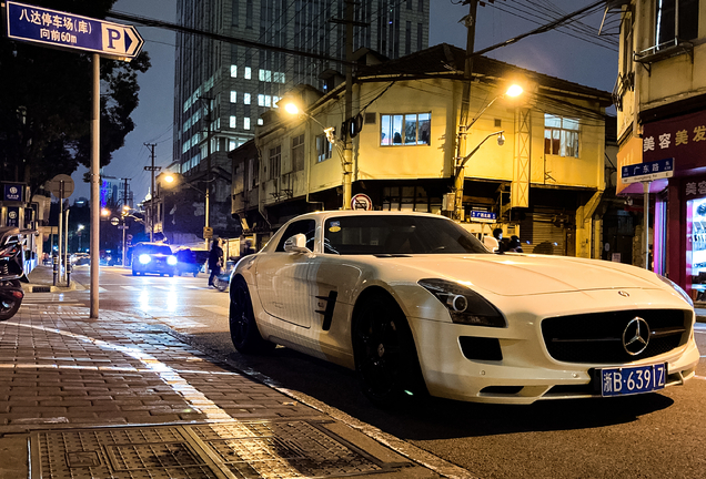 Mercedes-Benz SLS AMG