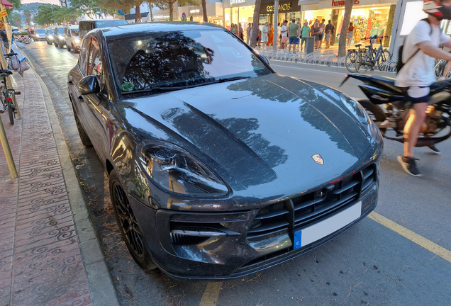 Porsche 95B Macan GTS MkII