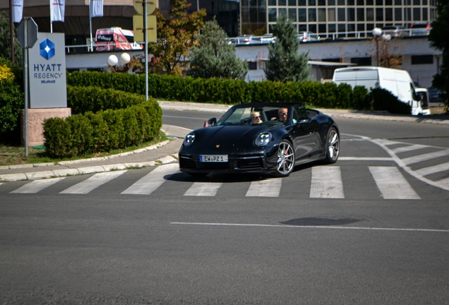 Porsche 992 Carrera 4S Cabriolet