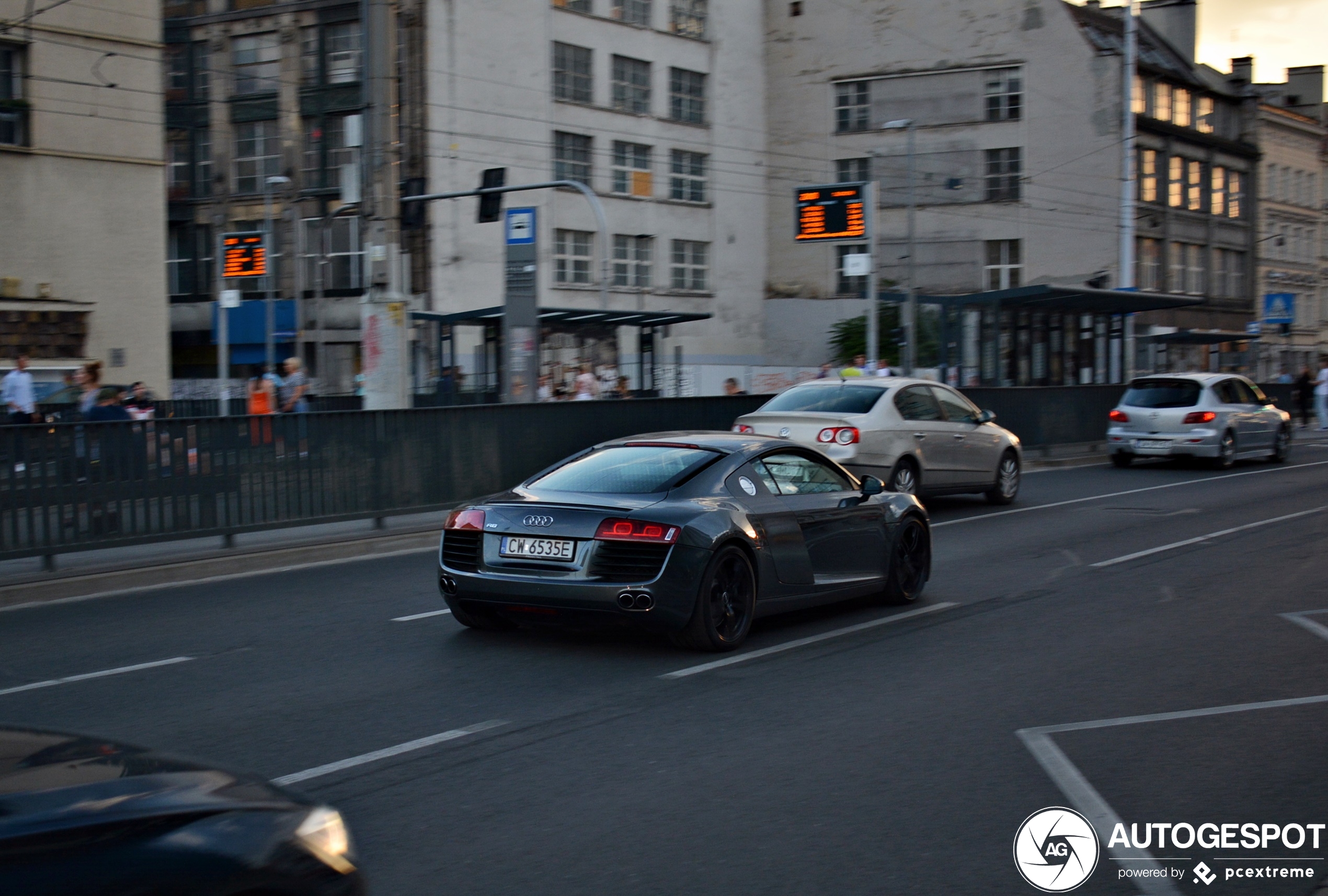 Audi R8