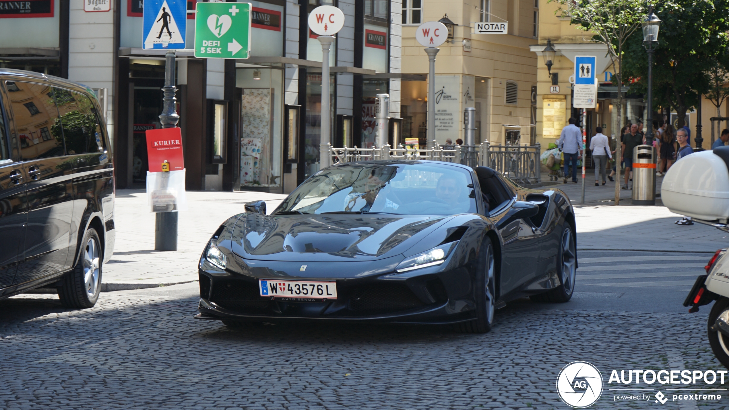 Ferrari F8 Spider