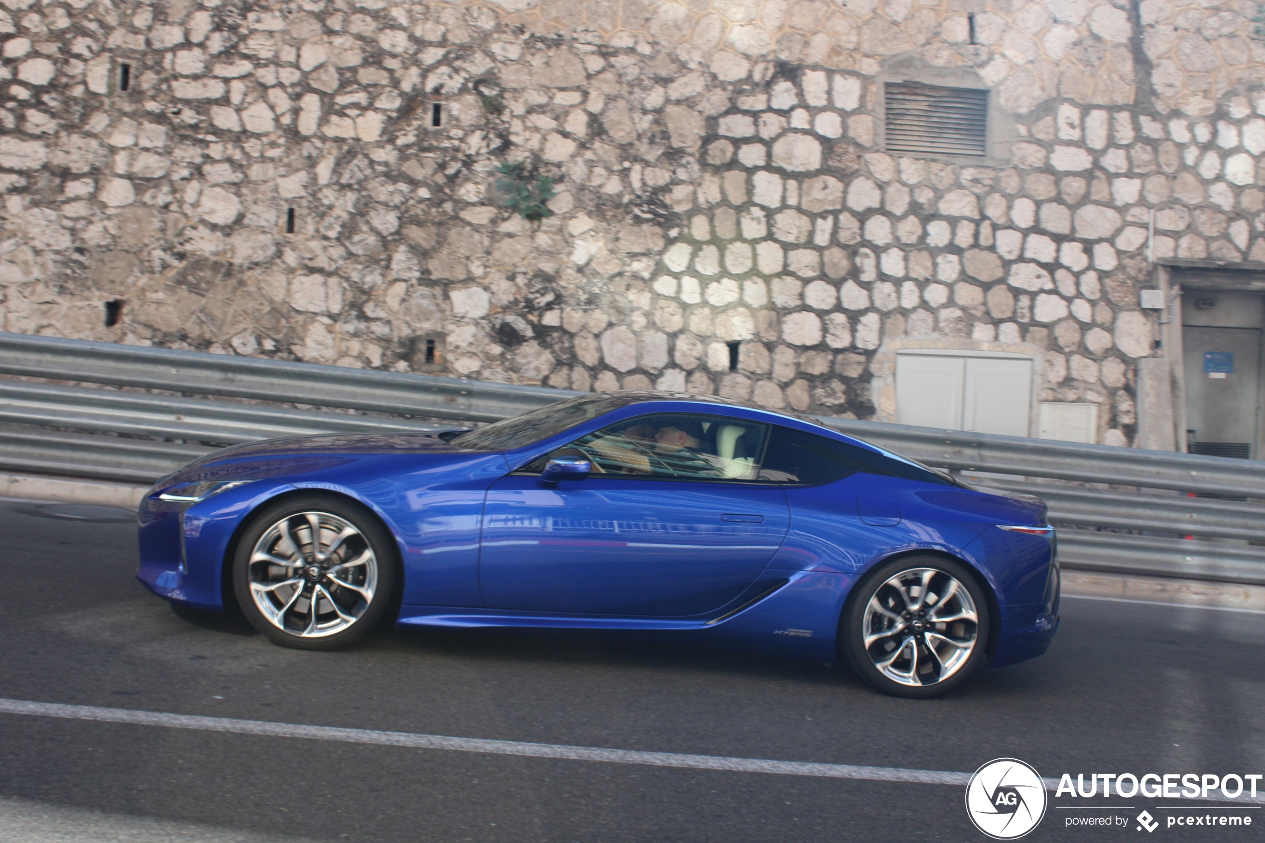 Lexus Structal Blue Lexus LC 500h Structural Blue Edition - 21 August 2022 - Autogespot