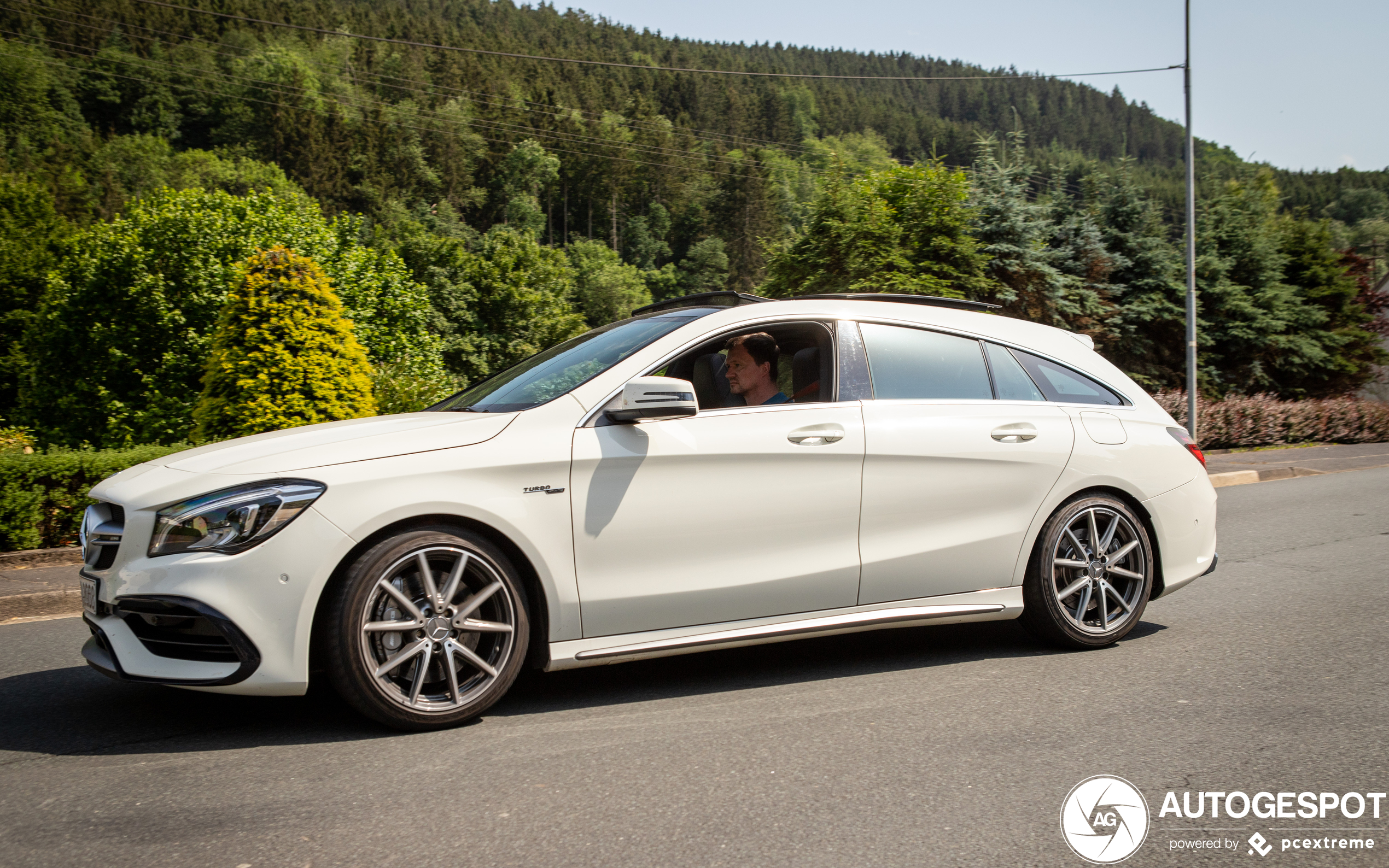 Mercedes-AMG CLA 45 Shooting Brake X117 2017