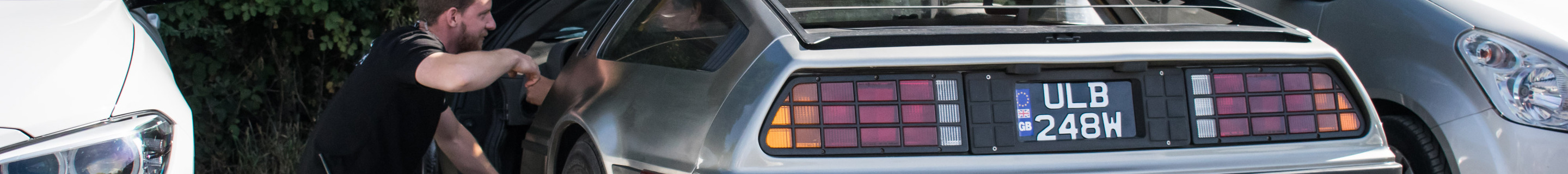 DeLorean DMC-12