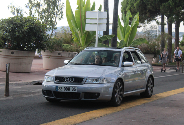 Audi RS4 Avant B5