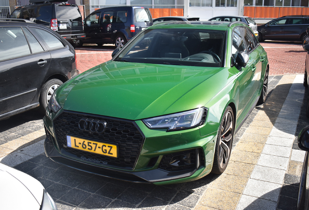 Audi RS4 Avant B9