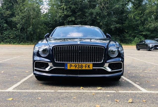 Bentley Flying Spur V8 2021