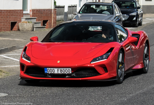 Ferrari F8 Tributo