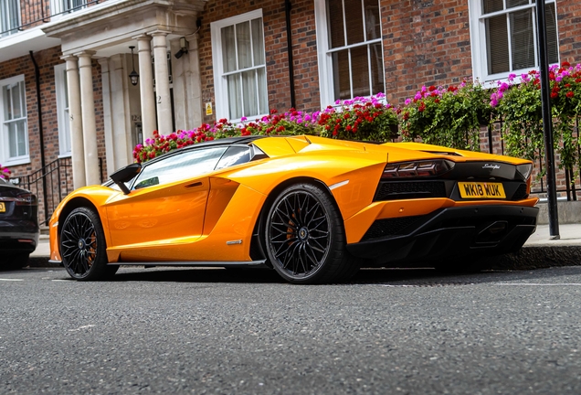 Lamborghini Aventador S LP740-4 Roadster