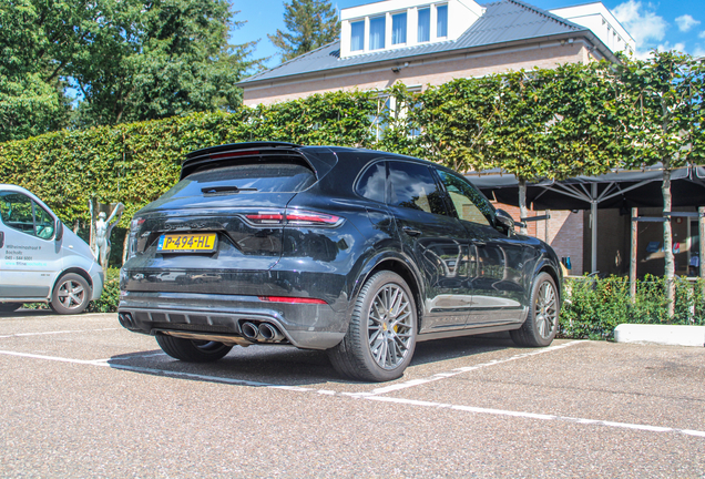 Porsche Cayenne Turbo S E-Hybrid