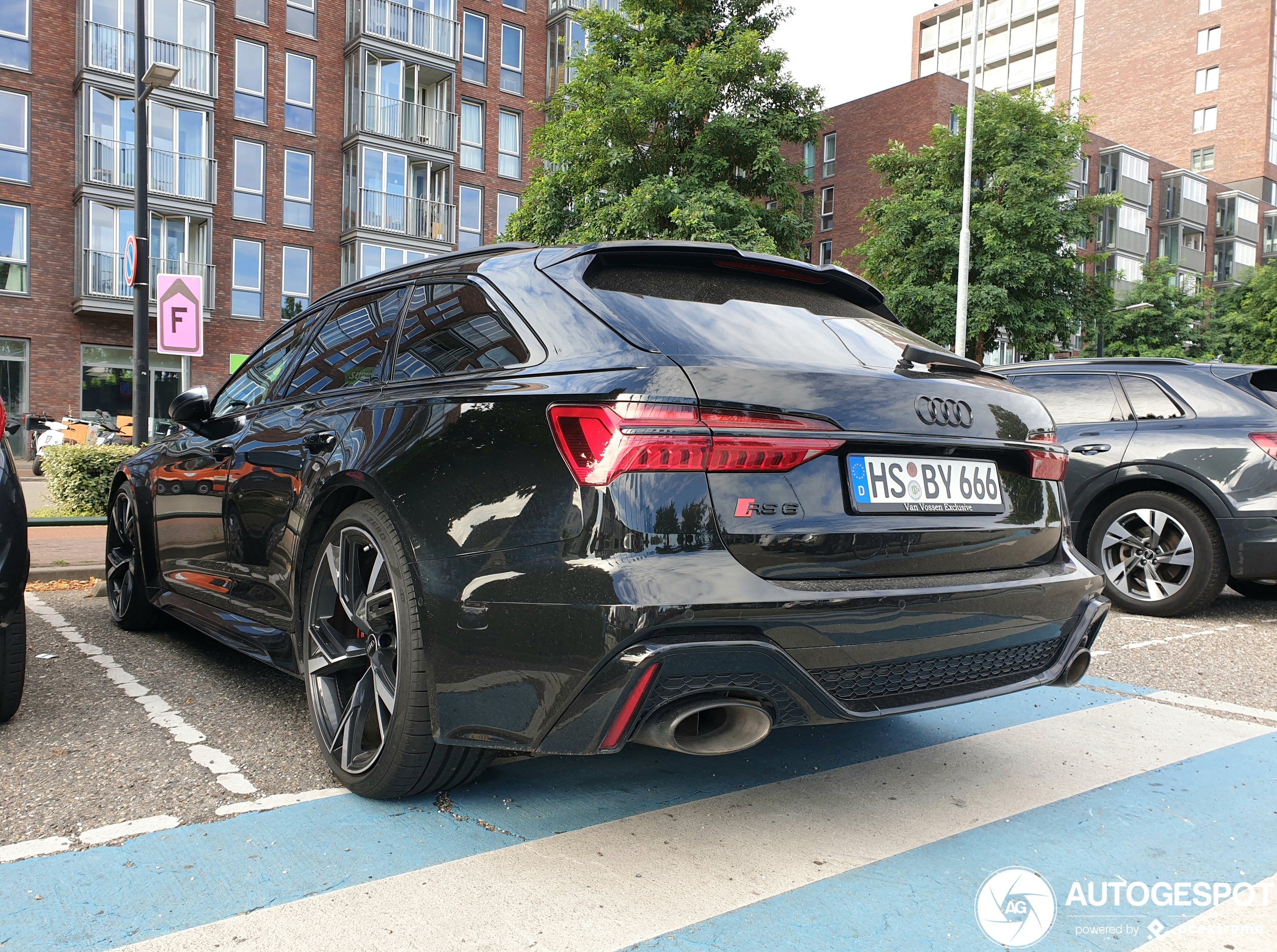 Audi RS6 Avant C8