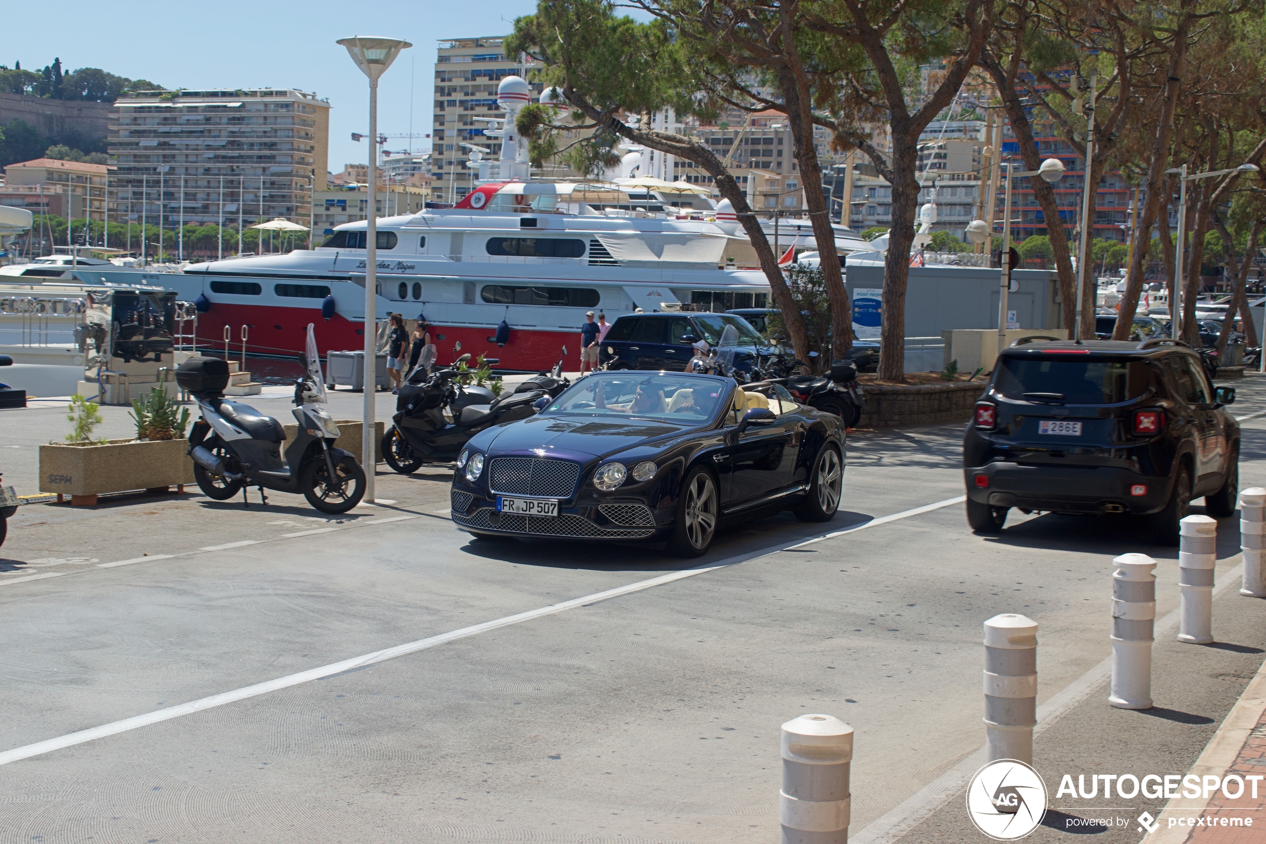 Bentley Continental GTC V8 2016