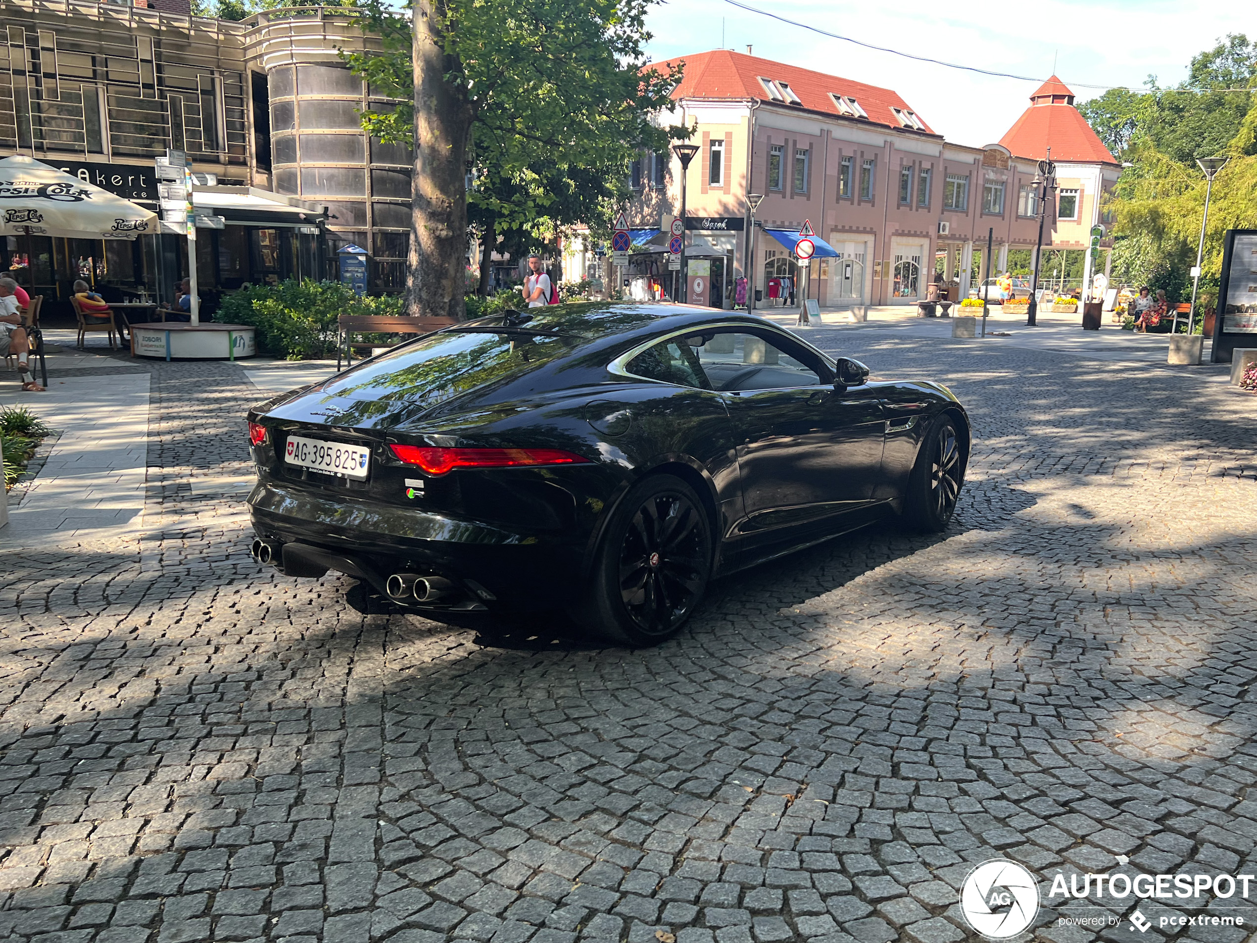 Jaguar F-TYPE R Coupé