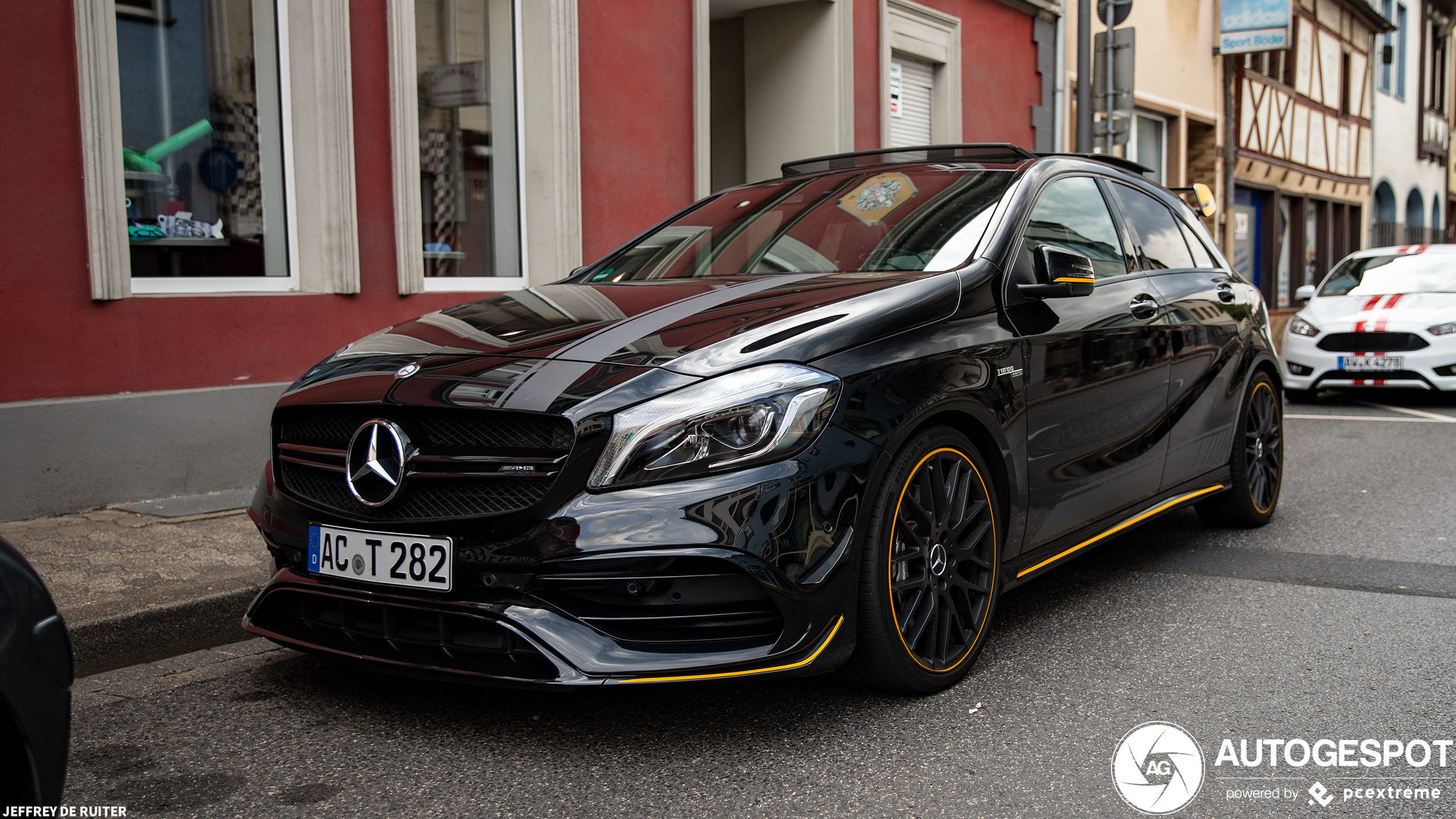 Mercedes-AMG A 45 W176 Yellow Night Edition