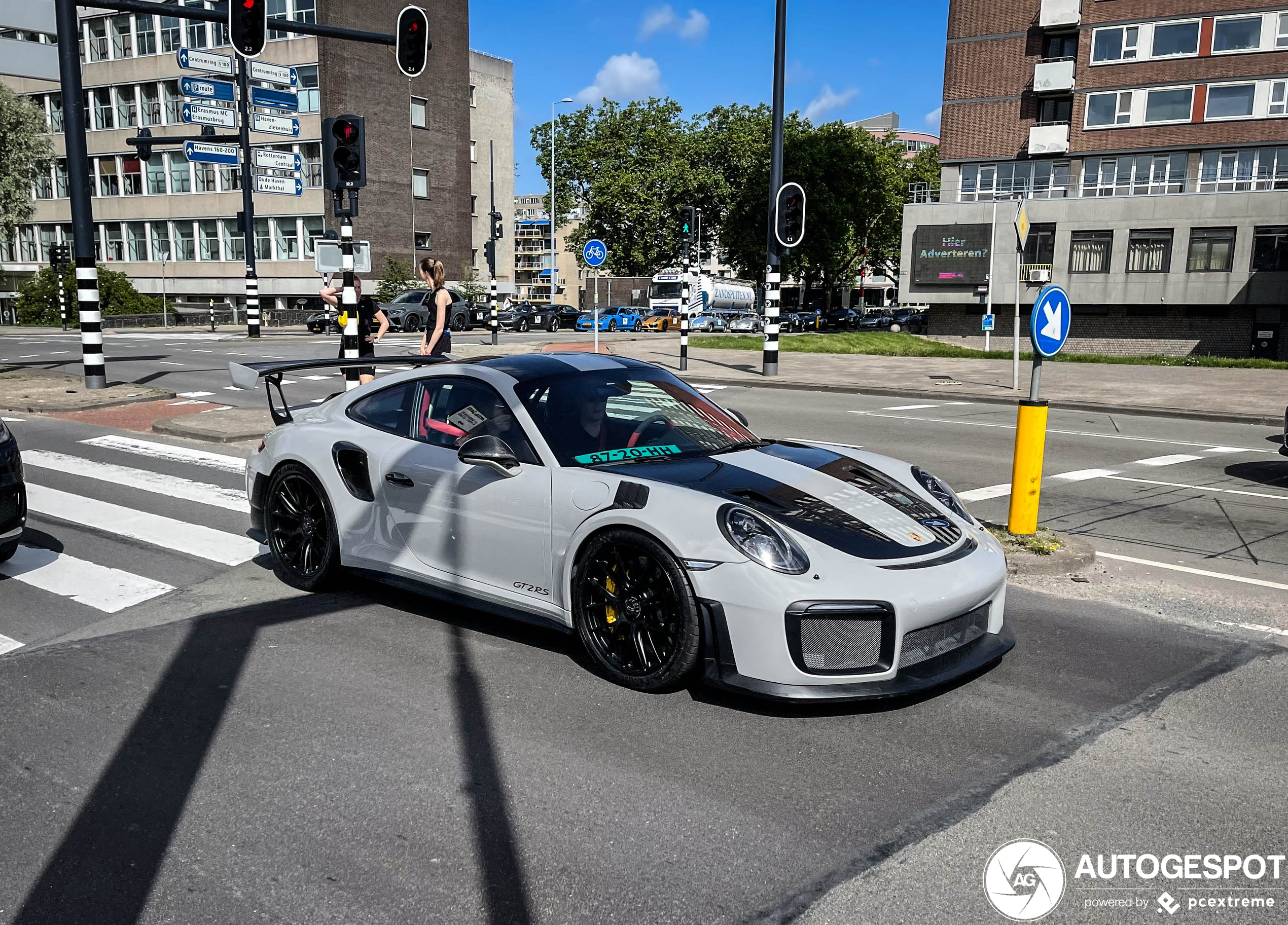 Porsche 991 GT2 RS Weissach Package