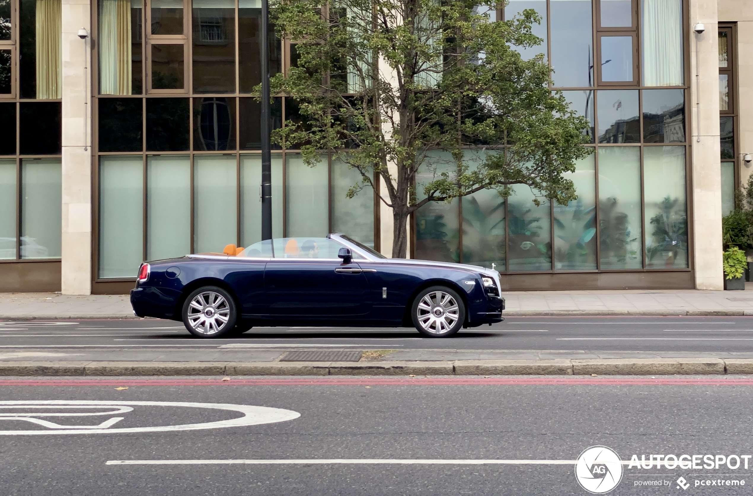 Rolls-Royce Dawn