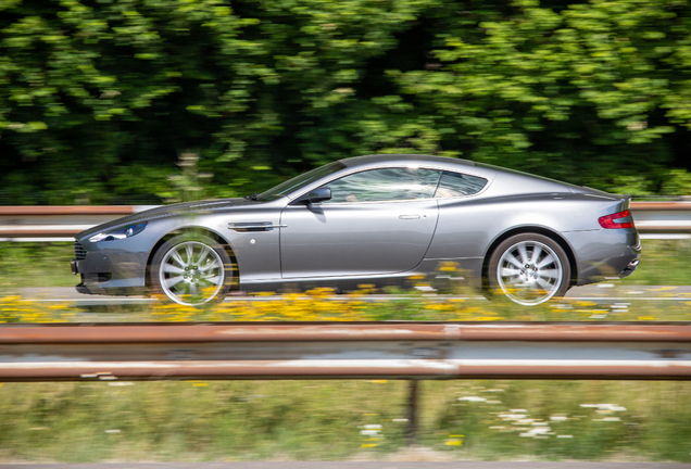 Aston Martin DB9