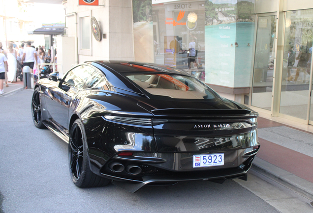 Aston Martin DBS Superleggera