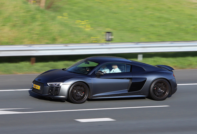 Audi R8 V10 2015