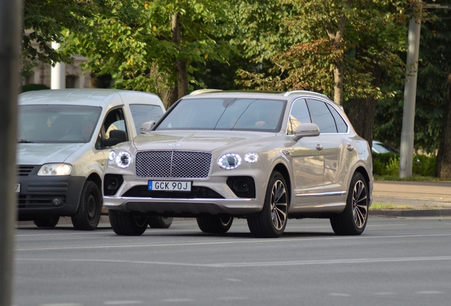 Bentley Bentayga Hybrid 2021