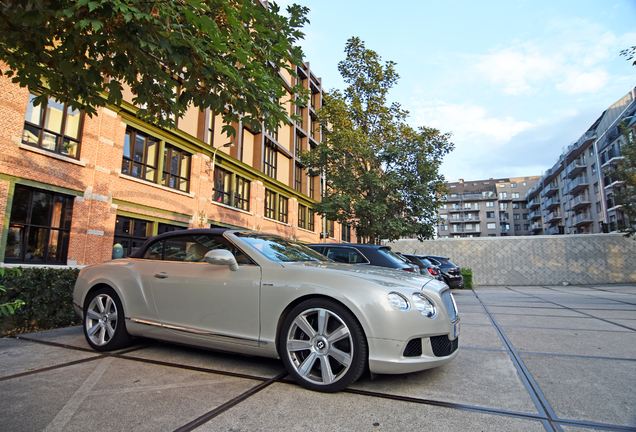 Bentley Continental GTC 2012