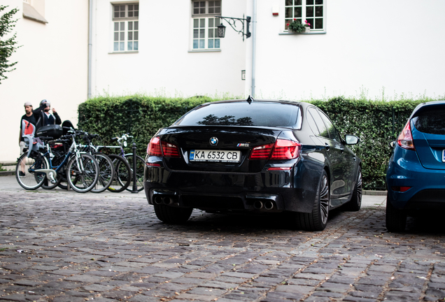 BMW M5 F10 2011