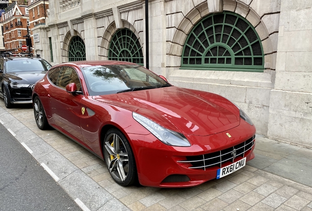 Ferrari FF