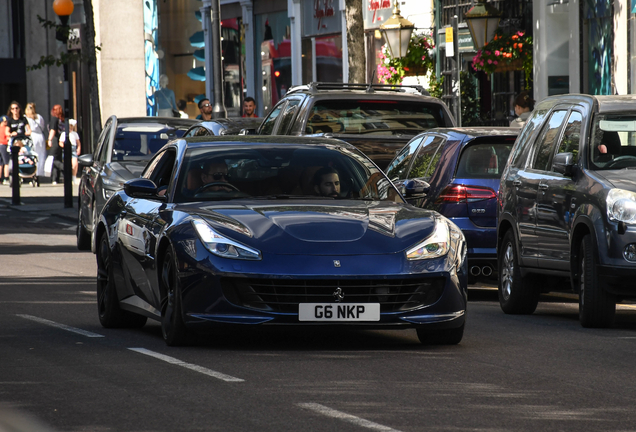 Ferrari GTC4Lusso