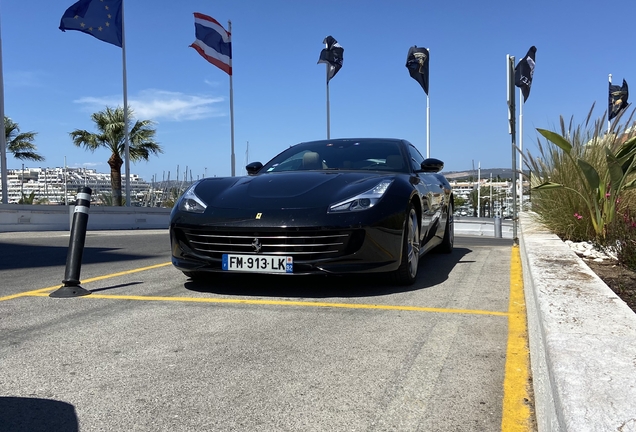 Ferrari GTC4Lusso