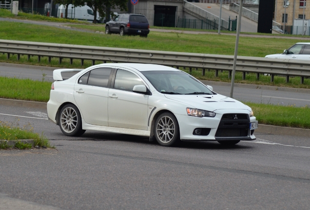 Mitsubishi Lancer Evolution X