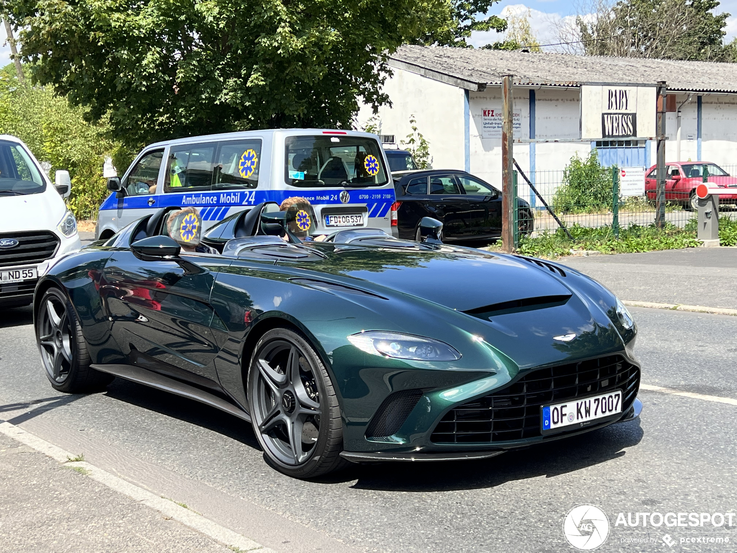 Aston Martin V12 Speedster