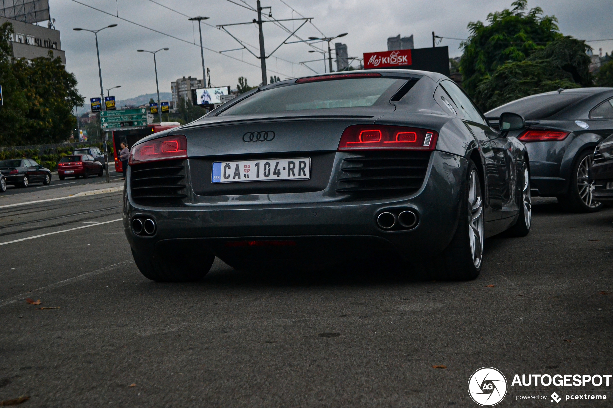 Audi R8