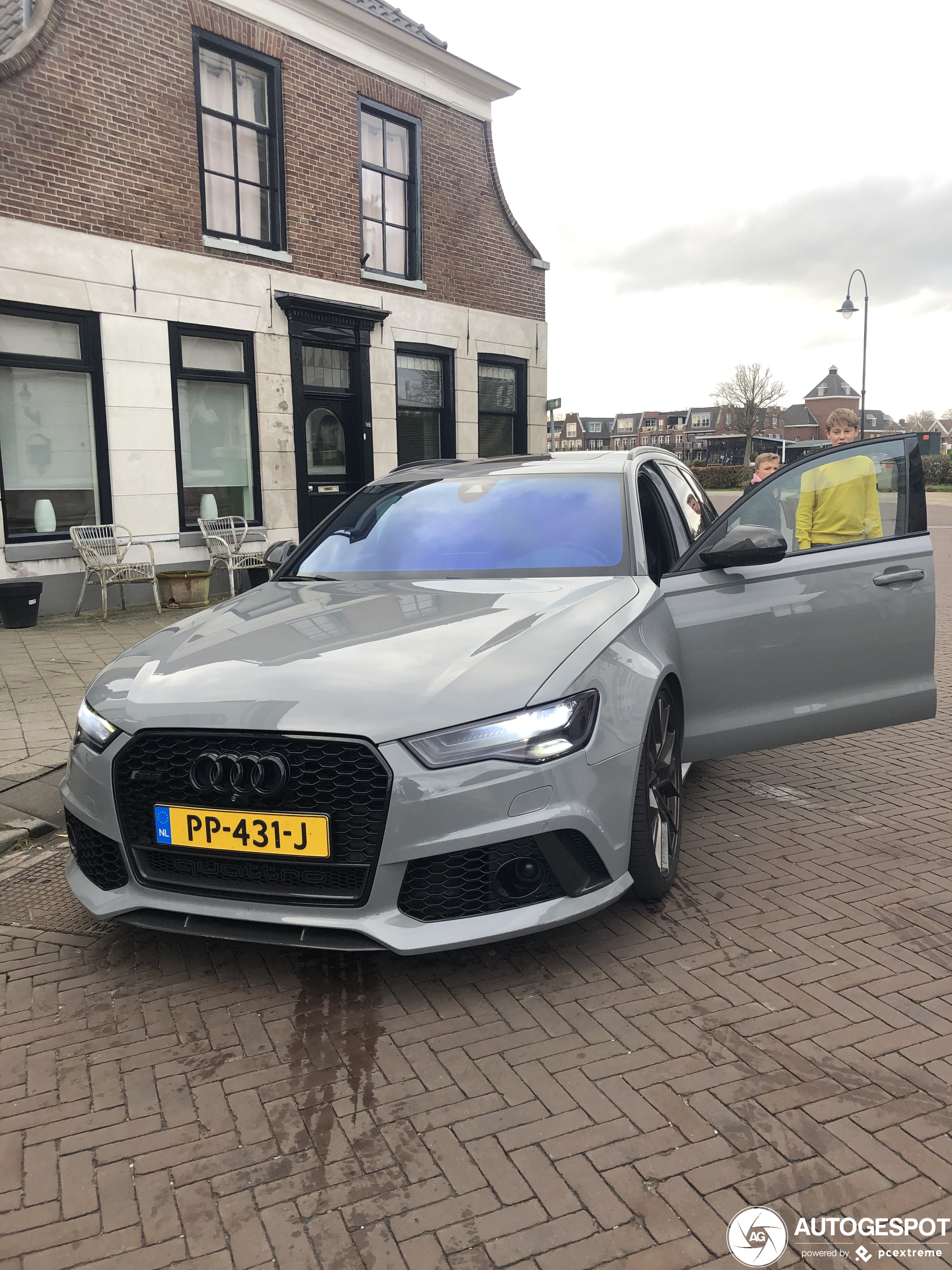 Audi RS6 Avant C7