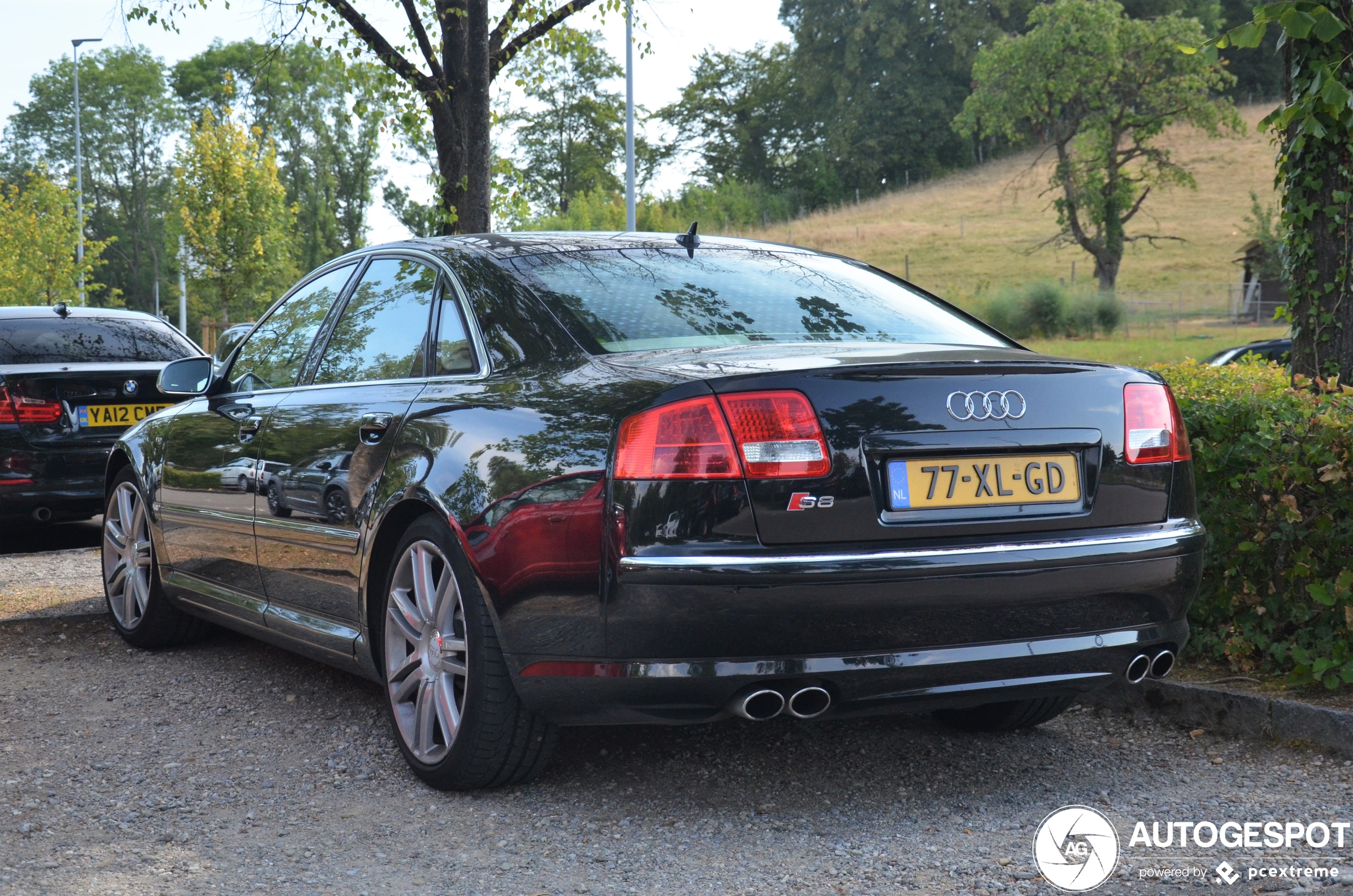 Audi S8 D3