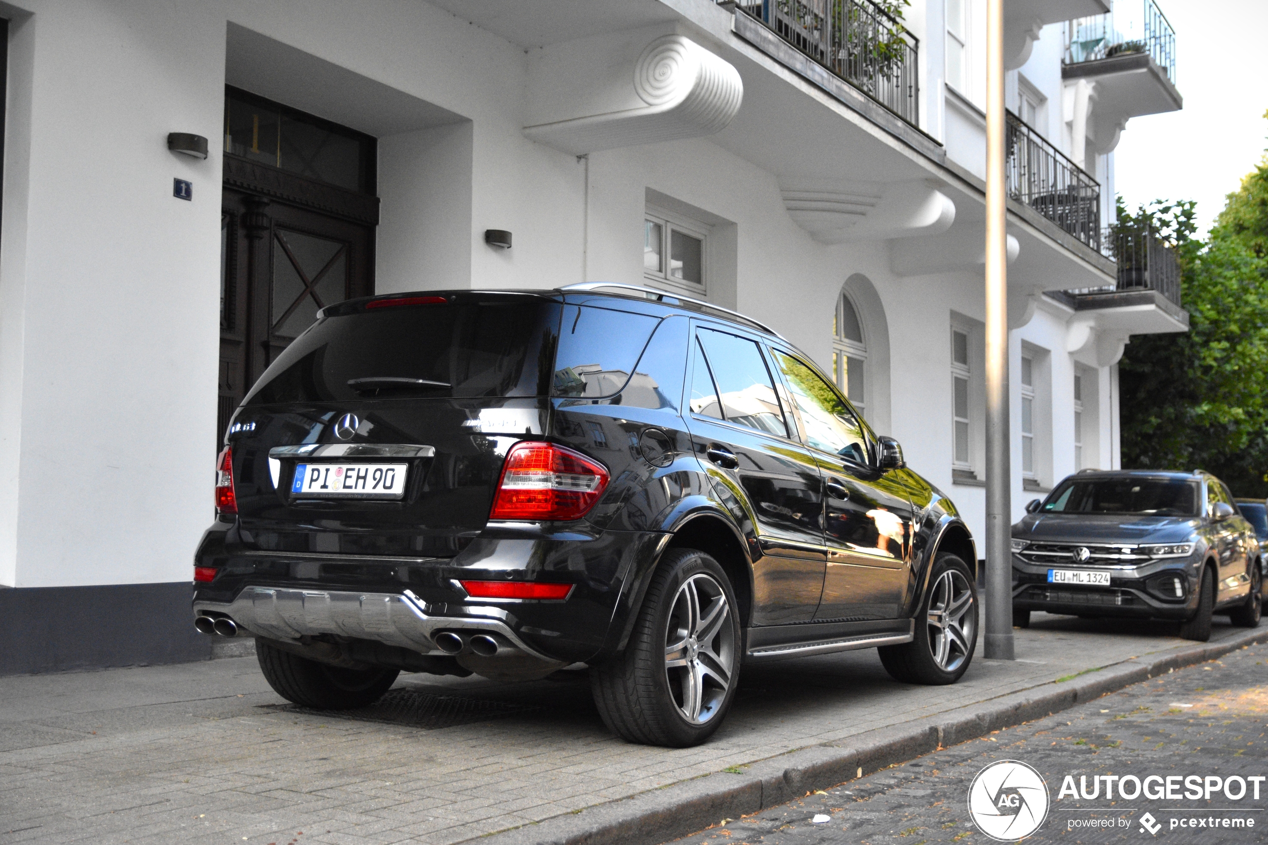 Mercedes-Benz ML 63 AMG 10th Anniversary