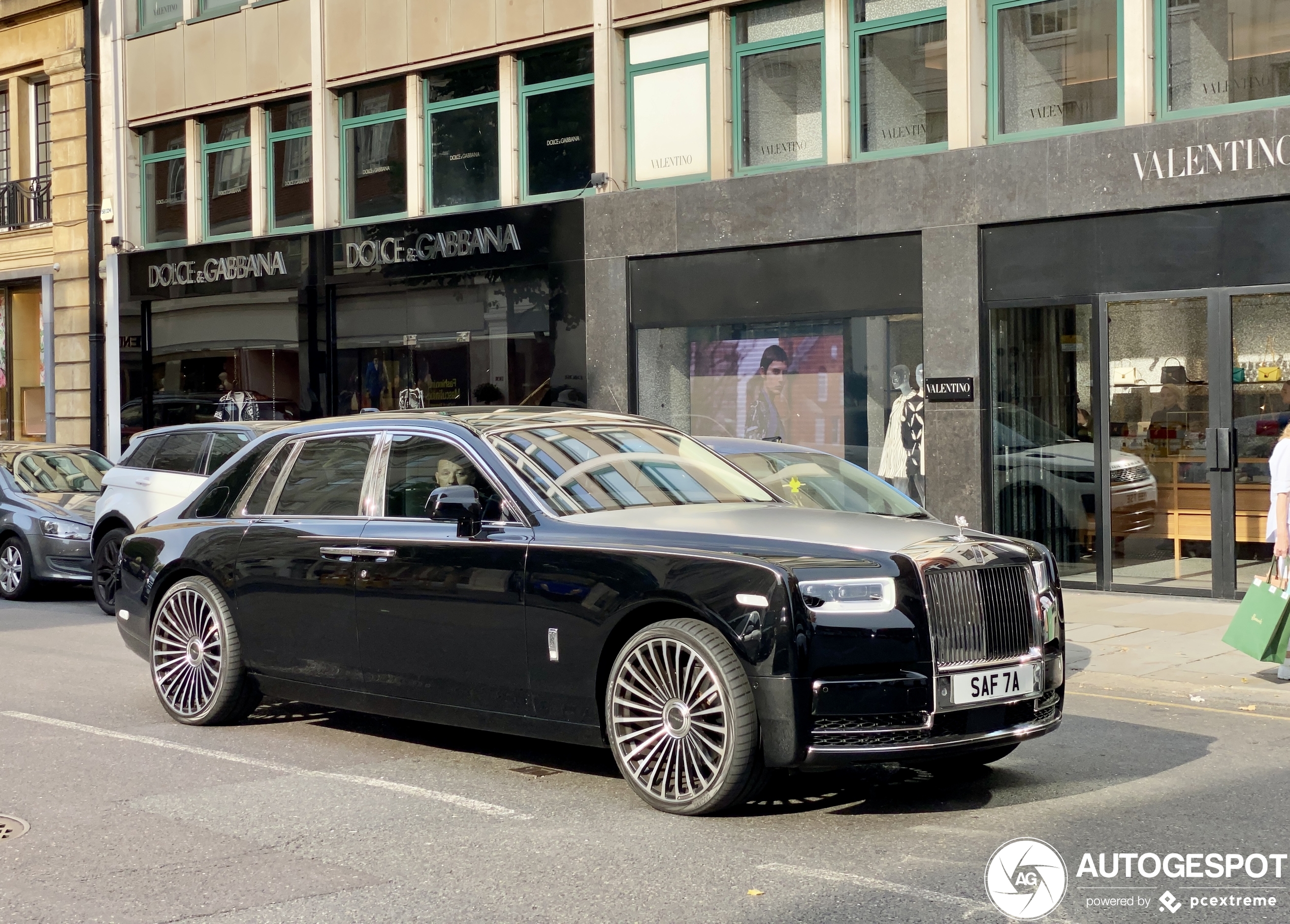 Rolls-Royce Phantom VIII EWB