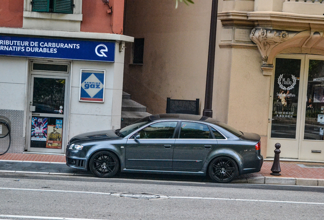 Audi RS4 Sedan